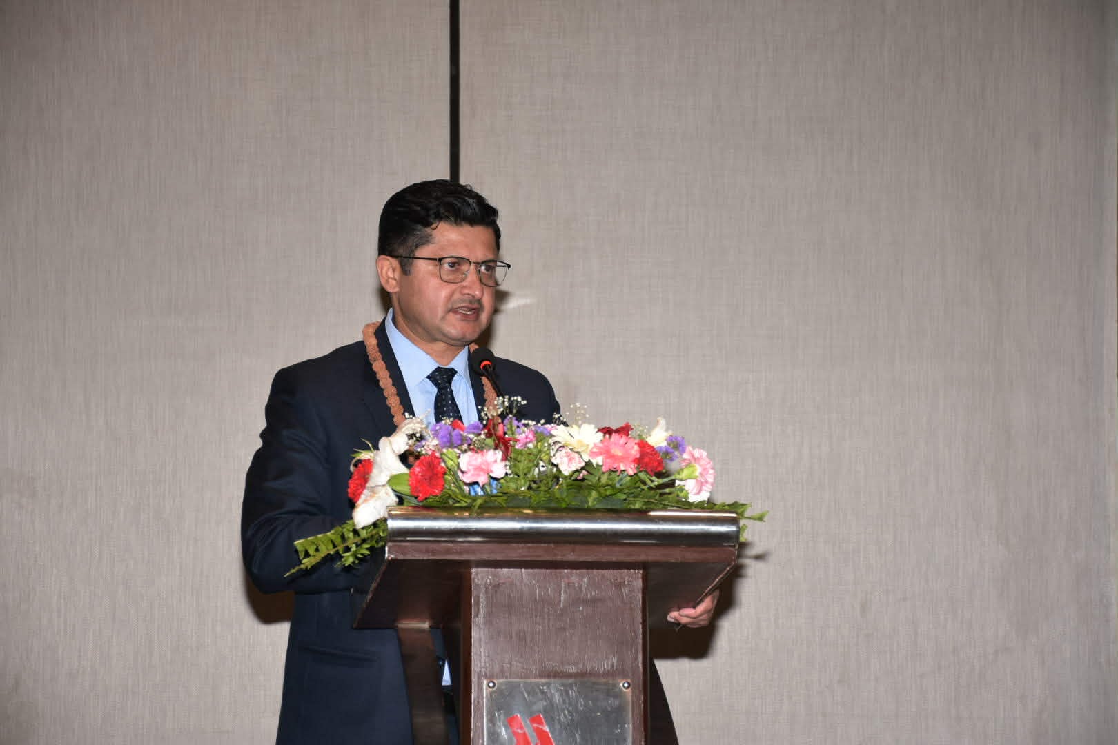 ‘७ प्रतिशतको आर्थिक वृद्धि हासिल गर्न राष्ट्र बैंकले आवश्यक नीति तर्जुमा गर्ने’